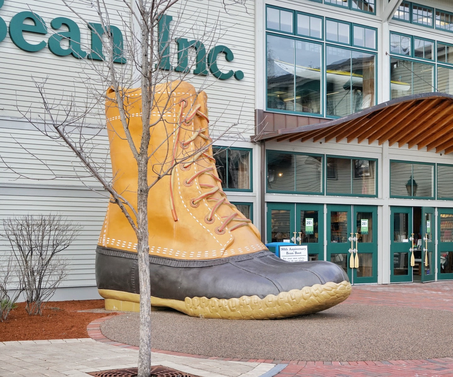 Big boot statue outside of bean boot